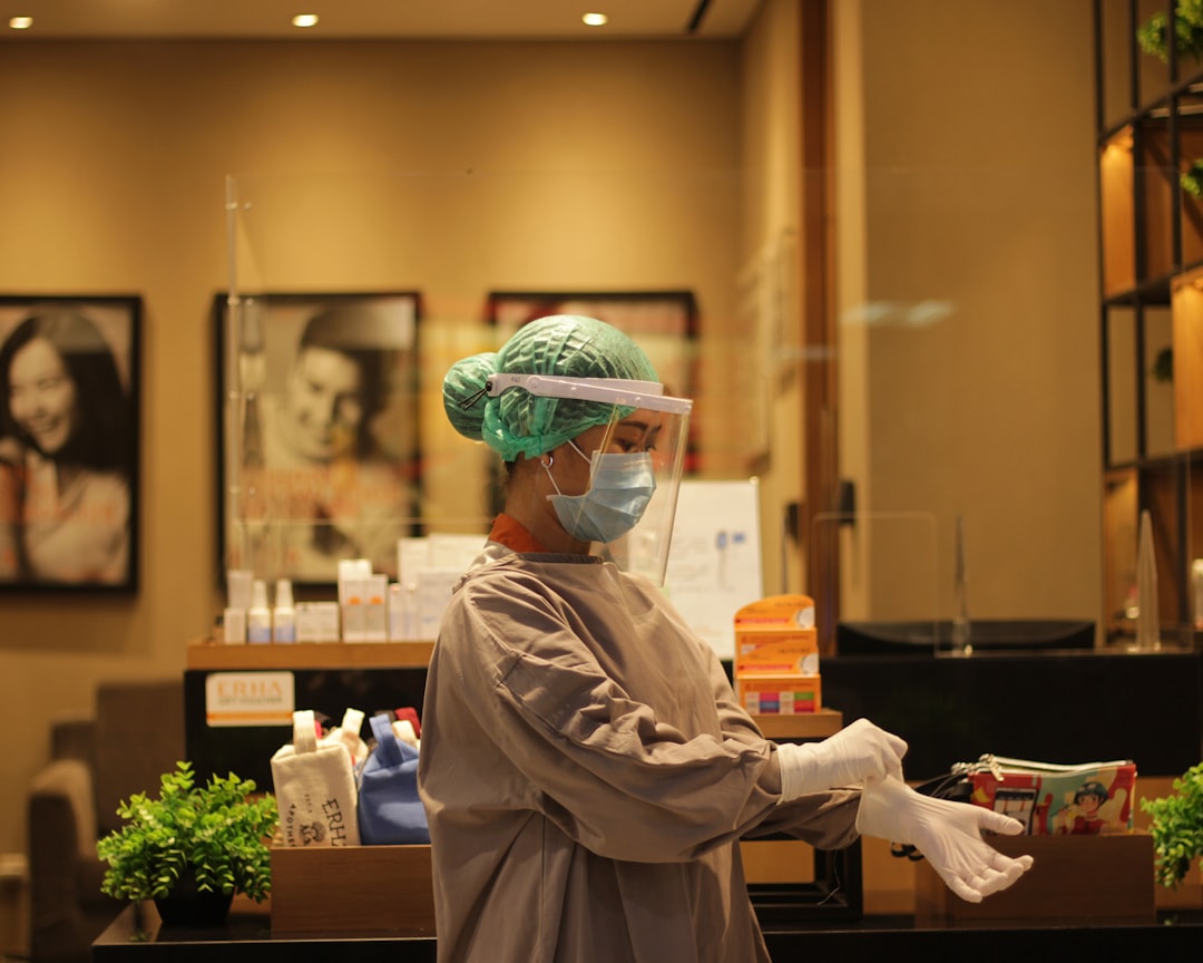How to Become a Nurse: A Guide for Teens