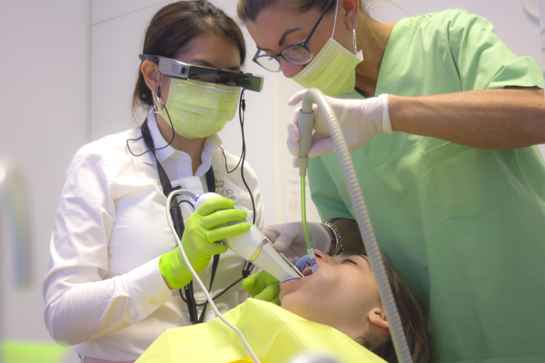 How to Become a Dentist: A Guide for Teens