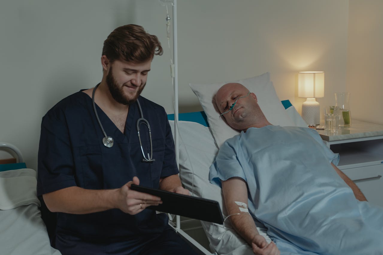 How to Become an Oncologist: A Guide for Teens