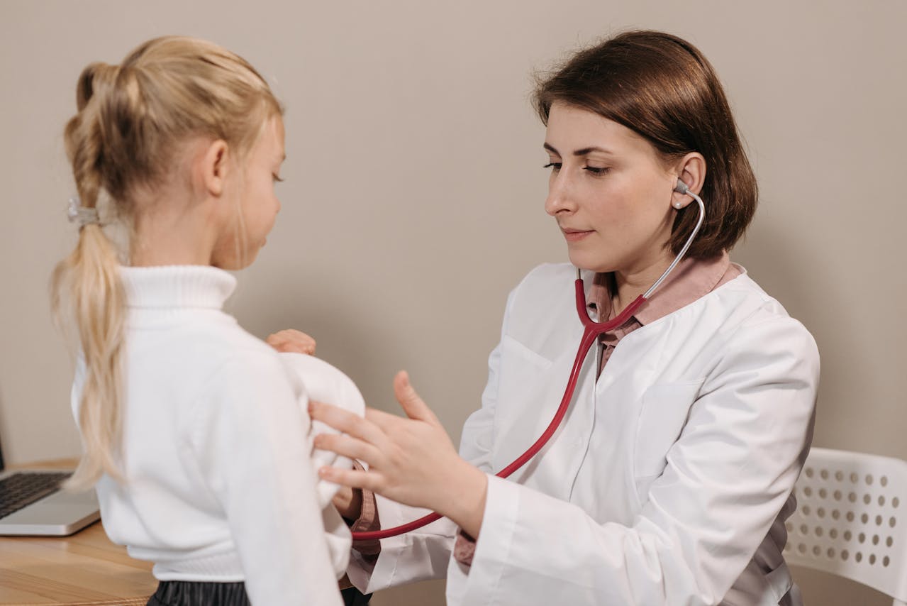 How to Become a Family Physician: A Guide for Teens