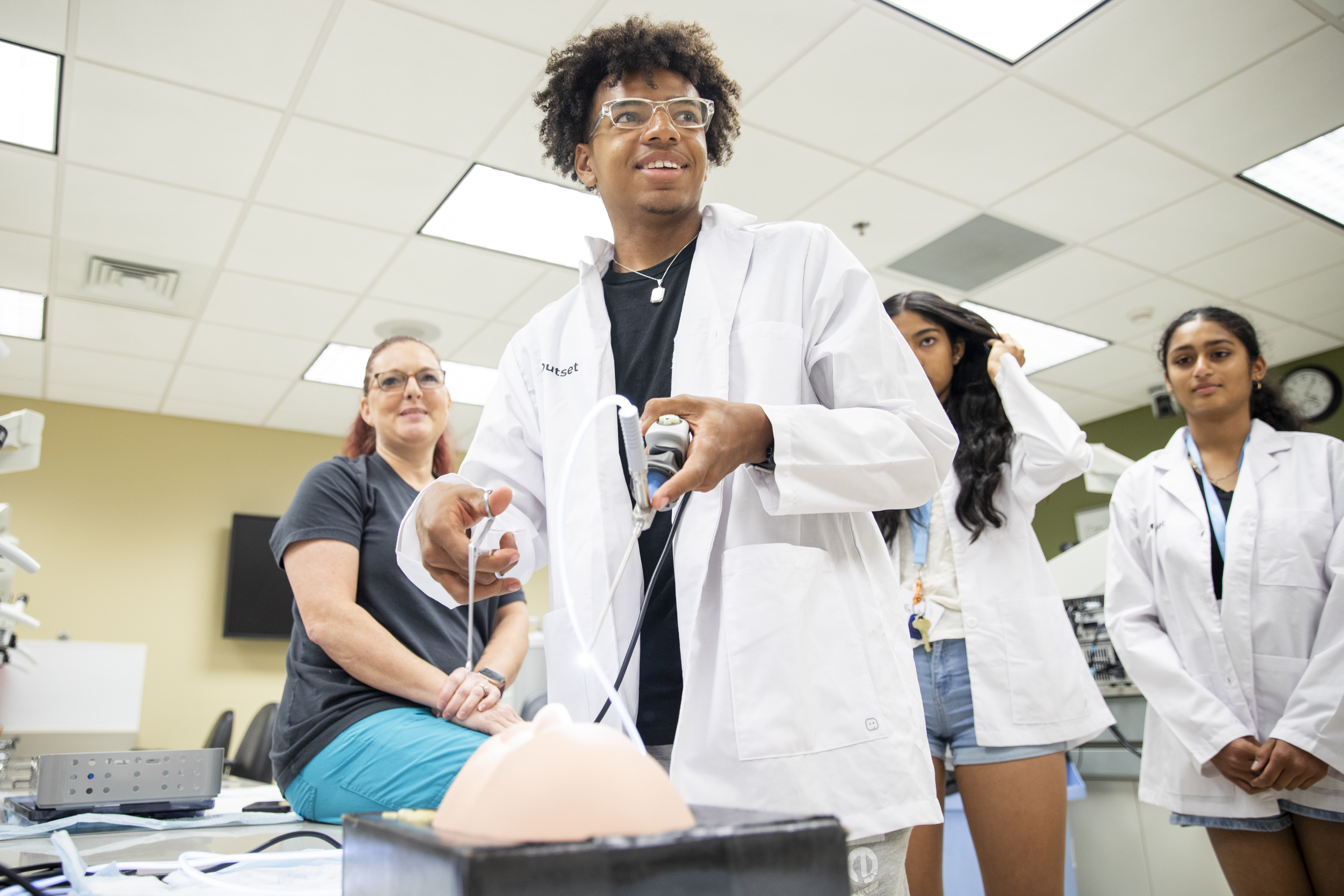 Neurosurgery Program for Teens at UCLA