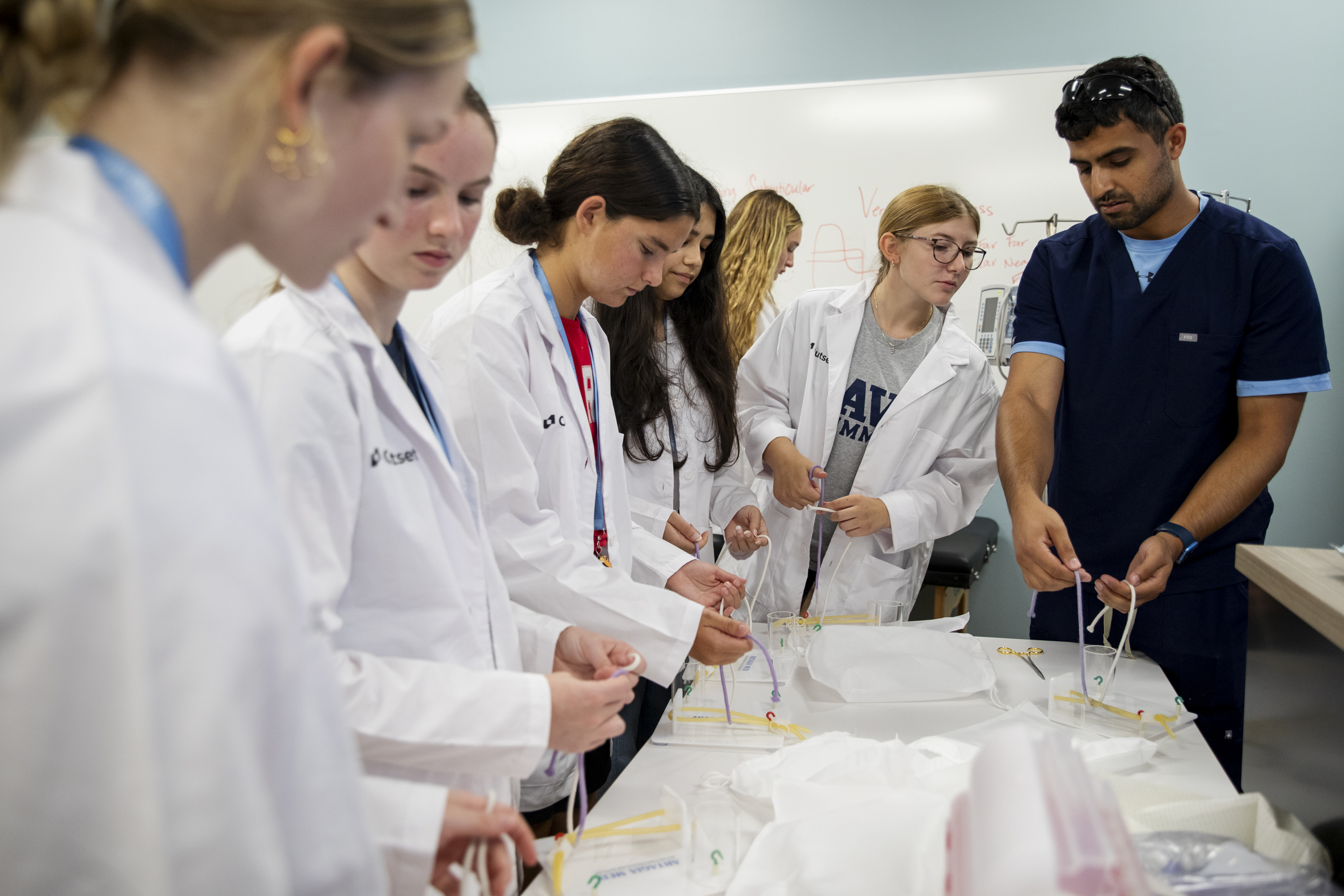Anesthesiology Summer Program for Teens at UCLA